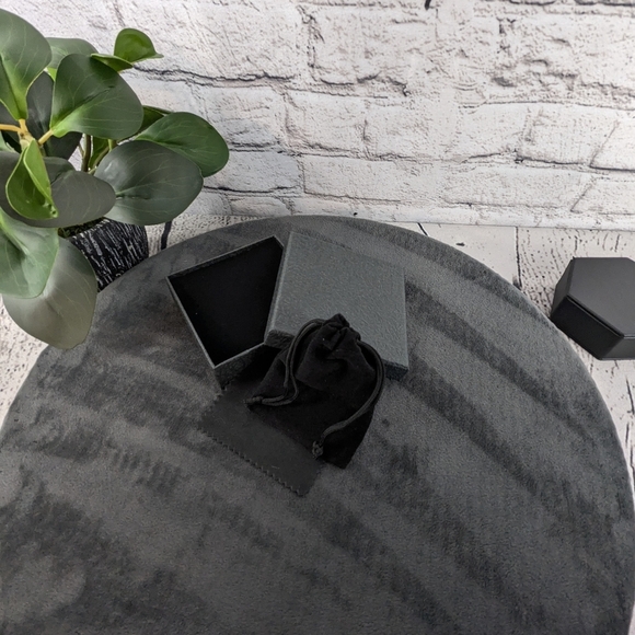 Pretty faux turquoise beaded bracelet with CZ, round shape - Picture 8 of 9